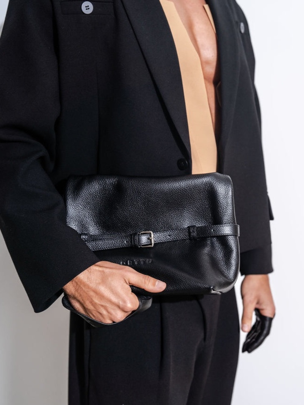 ORTTU Autograph Black Leather Men’s Clutch